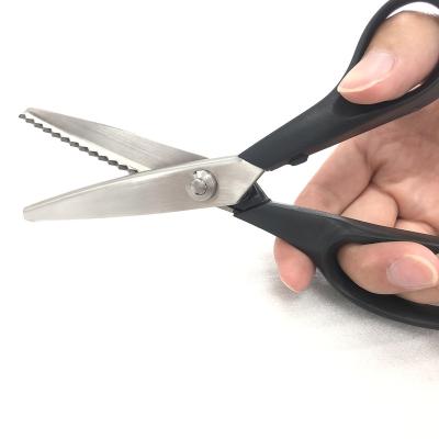 China Sewing Stainless Steel Puncture Scissors Fabric Cutter Zig Zag Scissors Leather Sewing Cloth Cutting Tailor Scissors for sale