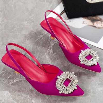 China Breathable Plus Size Female Sandals Slippers Fashion Toe Rhinestone Ladies Mules High Headed Lodging Women Sandals Pumps Shoes for sale