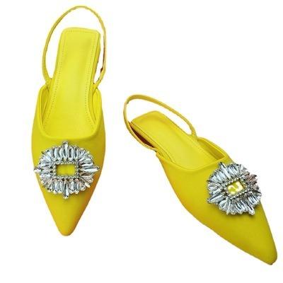 China Fashion Trend Wholesale Wedding Shoes Plush Ladies Footwear Mules Flat Shoes Women Sandals Slippers for sale