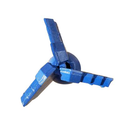 China Drill Rig Tools 3 Blades Wing Step Water Well Drilling Tungsten Carbide Drag Bit Te koop