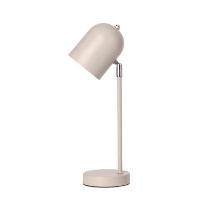 China Modern Cheap Wrought Iron Round Shape Art Decoration Reading Metal Base Bedside Led Battery Desk Table Lamp for sale