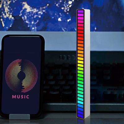 China Modern RGB Sound Music Level Controlled Light, USB Music Rhythm Voice Controlled Light With Battery for sale