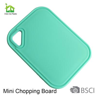 China Eco-Friendly Mini Sustainable Kitchen Plastic Chopping Cutting Board for sale