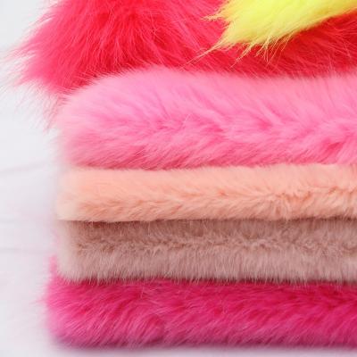 China Fur Fabric Ready To Ship Long Hair Faux Fox Fur Fabric Faux Fur for sale