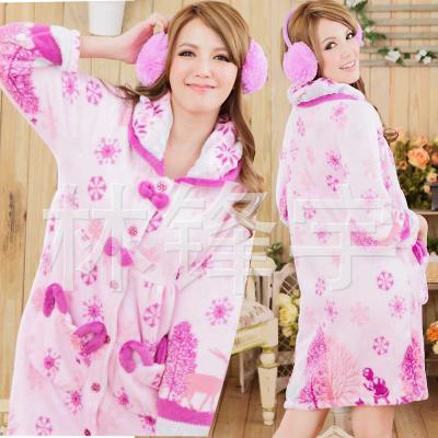 China New beautiful lapel autumn and winter other women's print cardigan velvet long robe coral bathrobe long sleeve for sale