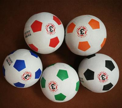 China 7 Mini Outdoor Indoor Rubber Kids Playing Rubber Soccer Ball for sale