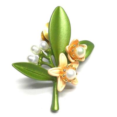 China Environmentally Friendly Wholesale Freshwater Pearl Retro Antique Painting Leaf Neroli Brooch For Women for sale