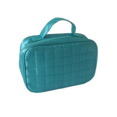 China NATIONAL Portable Colorful Ladies Cosmetic Bag With Shiny PVC Leather for sale