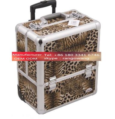 China Custom Aluminum Rolling Case for Cosmetics for sale