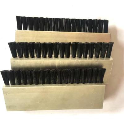 China All Size Tread Cleaning Row Dustproof Brush All Size Tread Aluminum Alloy Stand Tablet Brush for sale