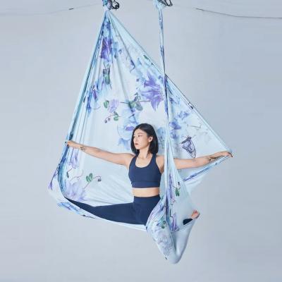 China Perfect for 2021 New Style Bodybuilding Yoga Hammock Aerial Swing Best Anti Gravity Gradient Color Flying Yoga Bed Stretch Low for sale