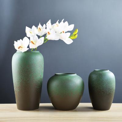 China Minimalist Home Decoration Ceramic Vase Green Garden Decoration for sale