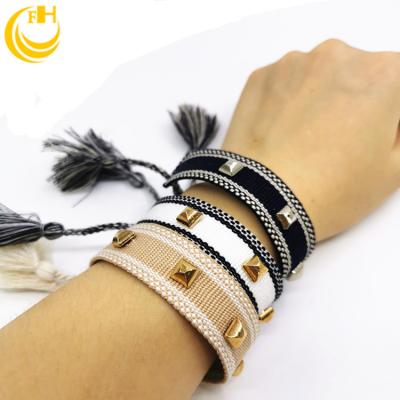 China CLASSIC Sliver Men's Bracelet With Star Rivets Bracelet Bangle With Studs for sale