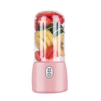 China Portable Mini Gift Ideas New Multifunctional Orange Apple Fruit Car Blender Electric Juicer Blender for sale