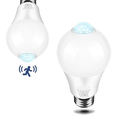 China Hotel A19 E26 12W Base Bulb Light Intelligent Automobile On PIR Bulb Human Motion Sensor LED Light Bulb for sale