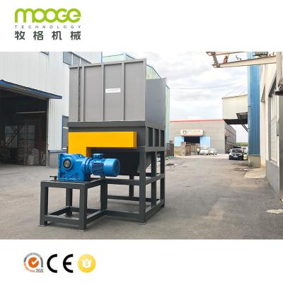 China 300-5000 kg/h PET-flessenbaling machine 50hz automatische afvalpapierbaler Te koop