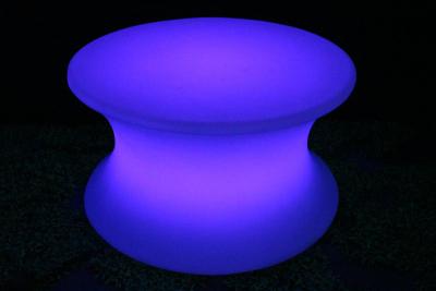 China Tabla de banquete recargable de Illuminous LED con teledirigido para interior/al aire libre en venta