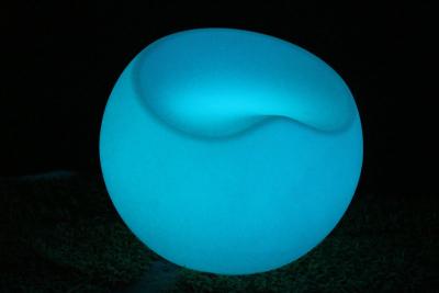 Chine Meubles changeants de lueur du plastique LED de couleur pour le club, chaise d'intérieur de barre de LED à vendre