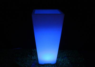 China Cubo de hielo llevado Shinning personalizado para la exhibición interior y al aire libre/del LED del vino en venta