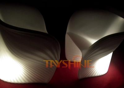 China Shell que cose el LED cargable brilla intensamente tabla llevada teledirigida de la barra de los muebles en venta