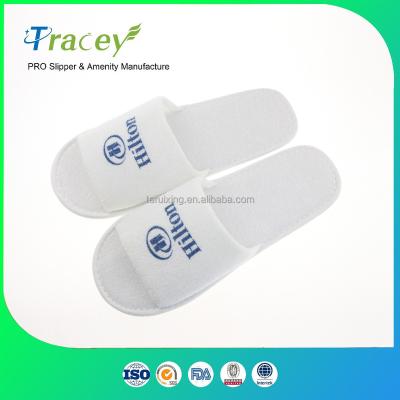 China Disposable Slippers Hilton Hotel White Slipper With Print Silk Washable Bathroom Toliet Slipper for sale