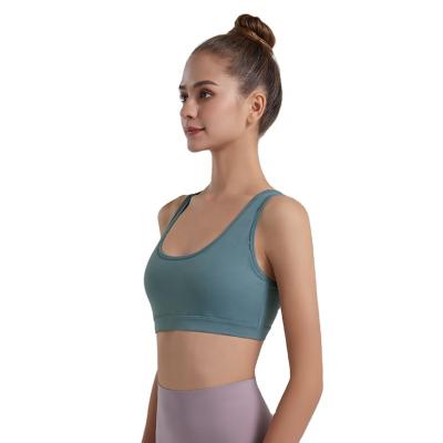 China New European and American breathable sports bra with adjustable back button for back fitness i-shaped feeling naked u women yoga shockproof for sale