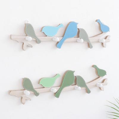 China Wholesale Viable Simple Creative Chinese Factory Store Clothing Bedroom Bird Decoration Wooden Wall Hangs Wooden Wall Hooks for sale