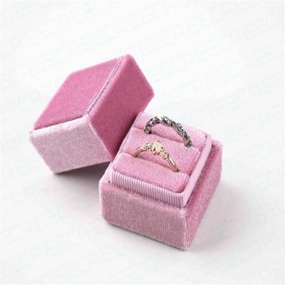 China Custom Handmade Jewelry Packaging Velvet Square Double Ring Jewelry Boxes Wedding Jewelry Box for sale