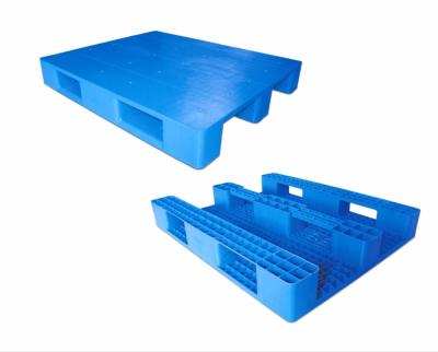 China Material handling plastic pallet 1300x1100 for sale