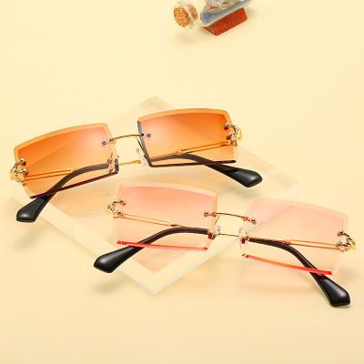 China Square Fashion Sunglasses For Women Gradient Design Brand Women Men Luxury Frameless Cut Sun Glasses Fashion Sun Glasses for sale