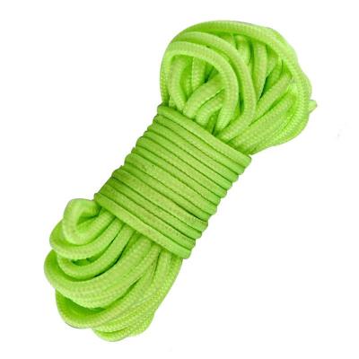 Chine 4mm tente en nylon réfléchie Guy Ropes For Camping Hiking de la corde 50ft de 1 paquet à vendre