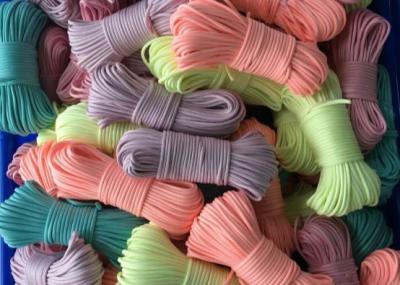 Chine 4mm adaptés aux besoins du client 5mm ont tressé la corde en nylon de polyester de corde réfléchie à vendre