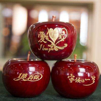 China China Custom Custom Eco-Friendly Wood Craft Engraved Red Apple for sale