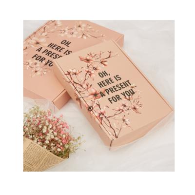 China Recycled Materials Sim-part In Stock Color Printed Large Size Elegant Gift Boxes Craft Corrugated Mailer Pack With Logo for sale