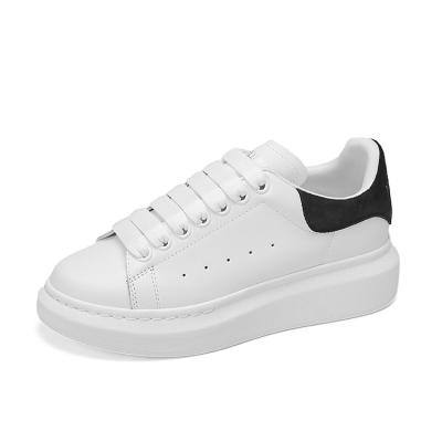 China Fashion Trend Best Quality Latest Sport Breathable Leather Made White Shoes 2022 New Custom Manufacture Women Sneakers for sale