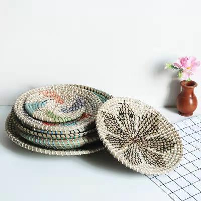 China Seaweed Home Wall Decoration Minimalist Handwoven Round Wall Hanging Opens Wall Decoration for sale