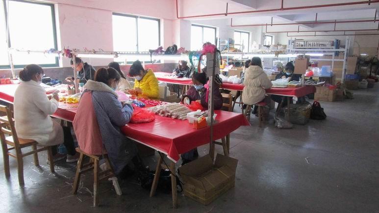 Verified China supplier - Yiwu Baiyao Clothing Accessories Co., Ltd.