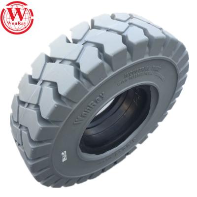 中国 8.25-15 Industrial Tires, Forklift Tires, 3L Solid 700-12,600-9 Non-Marking Tires 販売のため