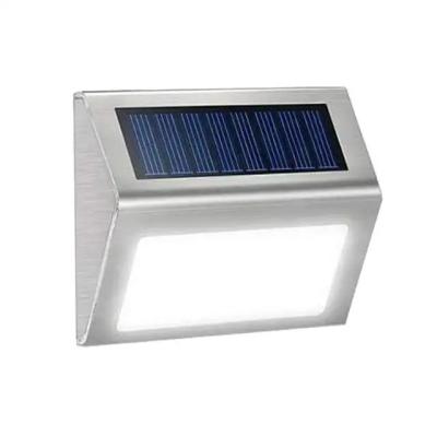 China Outdoor Stainless Steel Solar Deck Light for Balcony Garden Yard Fence 3 LED Path Light for sale