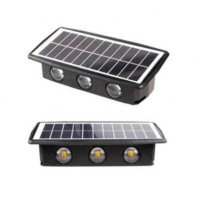 China Waterproof Solar Courtyard Light for Villa Garden Wall -20 60C Working Temperature for sale