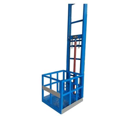 China 5m Hydraulisch vrachtliftplatform Buitenste vrachtlift 1000 kg Kleine vrachtlift Te koop