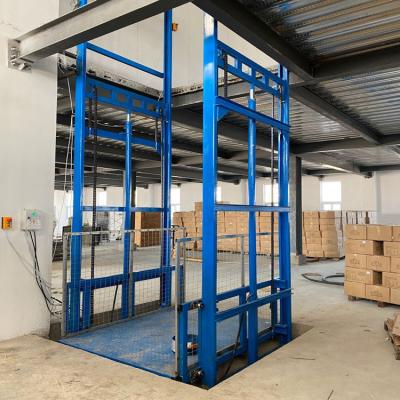 China 5000kgs Hydraulic Cargo Lift Goods Platform Lift For Factory And Warehouse for sale