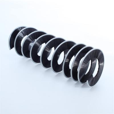 China Nylon inner roller cleaning sprial brush for industrial cleaning for sale