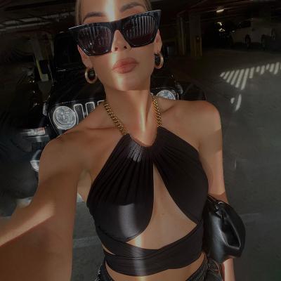 China Summer Breathable Fashion Chic Halter Chain Crop Tops For Women Streetwear 2022 Feminino Black Wrap Backless Crop Top for sale