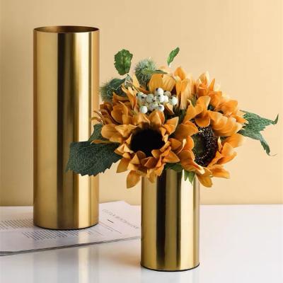 China Luxury Antique Traditional Gold Flower Vase Metal Home Decor Flower Vase Vases For Wedding Centerpieces for sale