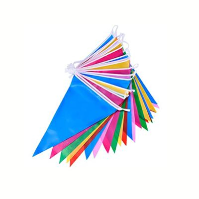 China Promotion and Custom Advertising Polyester 100D Stringing Fabric 20x30 Triangle Flag for sale