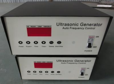 China 300W - Ultraschallerschütterungs-Generator der Energie-3000W für die Herstellung des saubereren Behälters zu verkaufen