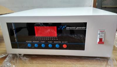 China Doppelfrequenz-Digital-Ultraschallgenerator 300w - Ultraschallstromgenerator 3000w zu verkaufen