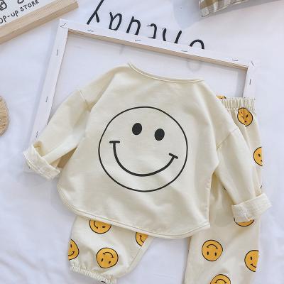 China Casual Newborn Baby Boy Girl Causal Clothes Sets Long Sleeve Smiling T-Shirts Shorts Baby Clothes Set for sale