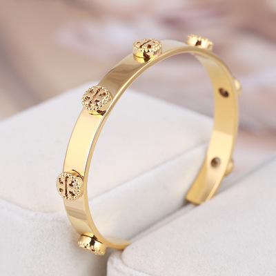 China 18k Gold Designer Bangle Slide Bangle Religious Charm Bracelet Open Bangle Jewelry Women Gift for sale